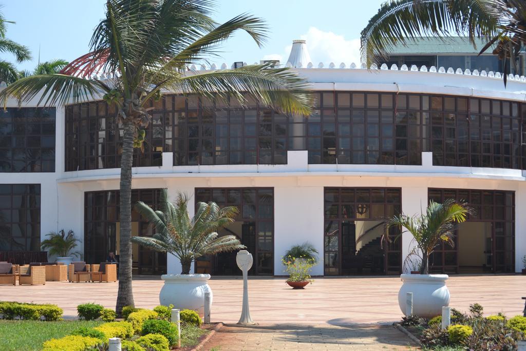 Hotel Golden Tulip Dar Es Salaam Zewnętrze zdjęcie